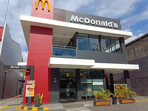 McDonald's Sunandar Priyo