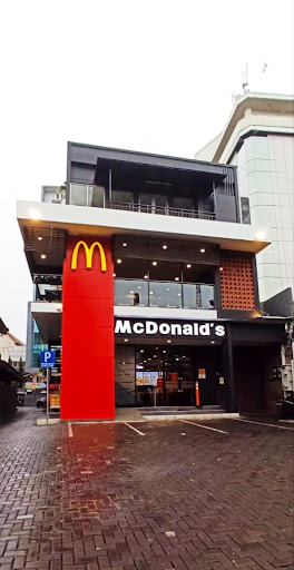 McDonald's - Surya Sumantri