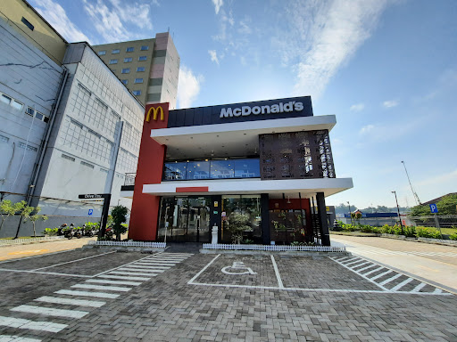 McDonald's Untung Suropati