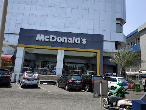 McDonald Arion Mall