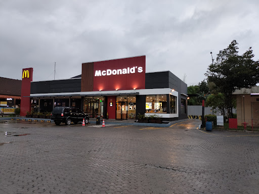 McDonald's Rest Area KM 57A