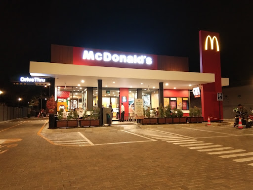 McDonald's KH Hasyim Ashari - Nerogtog