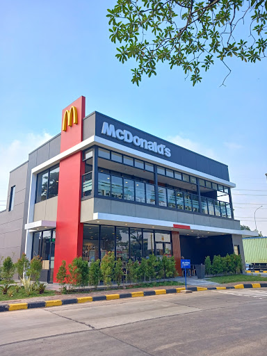McDonald's Rest Area KM 14
