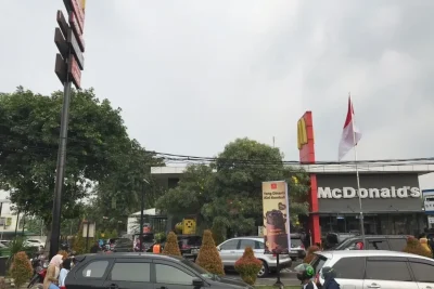 McDonald's Joglo 1 mcdonalds joglo