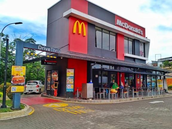 McDonald's Semplak 1 mcdonalds semplak