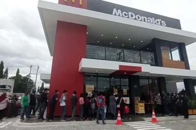 mcdonalds terbaik di luwuk