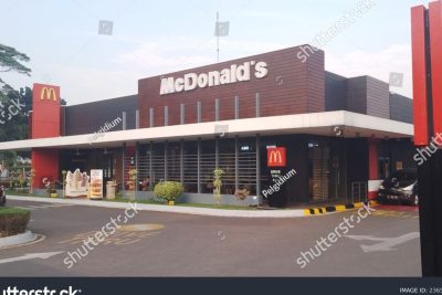 Pintu Masuk Keluar McDonald's Cut Mutia Bekasi 1 pintu masuk keluar mcdonalds cut mutia bekasi